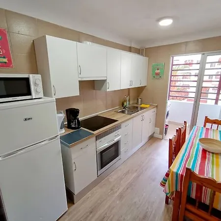 Dulos House Pool And Free Wifi شقة