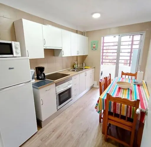 Dulos House Pool And Free Wifi Cho