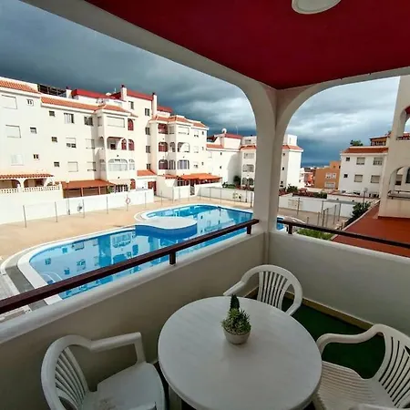 아파트 Dulos House Pool And Free Wifi